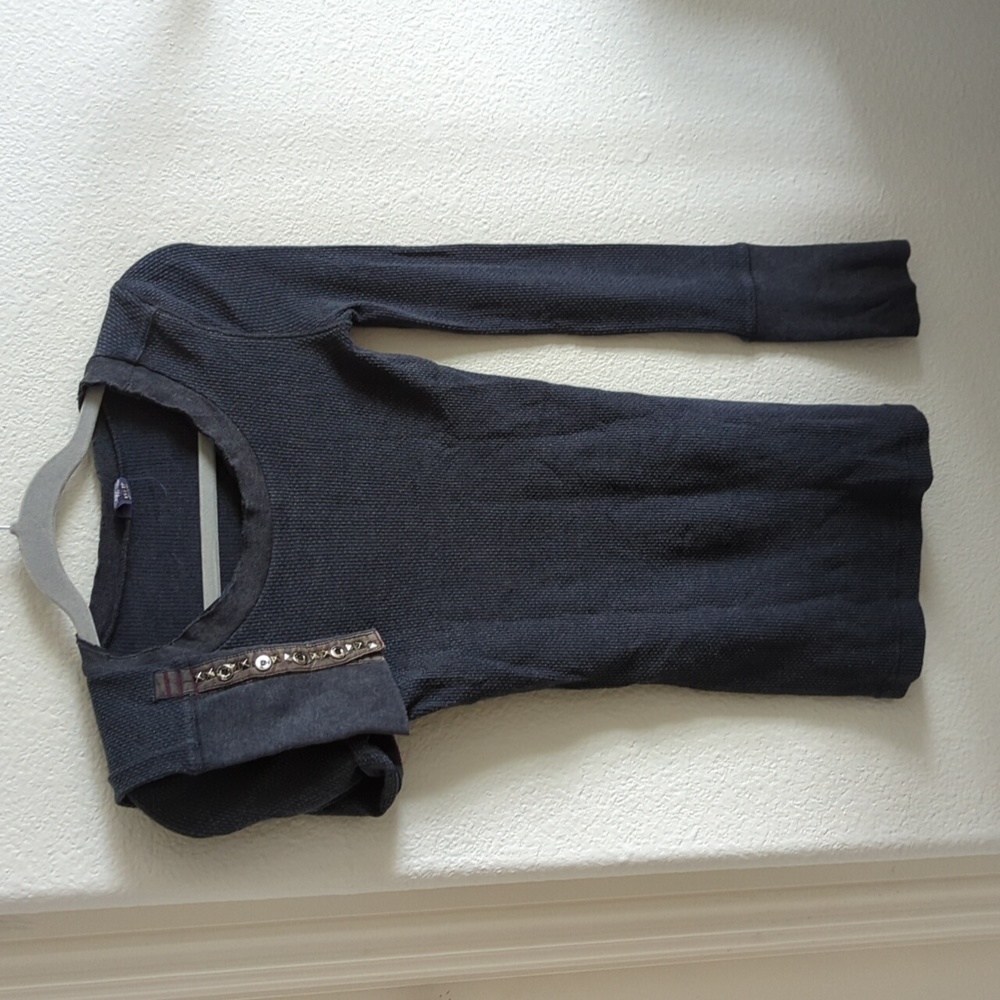 Rare Blue studded cuff thermal